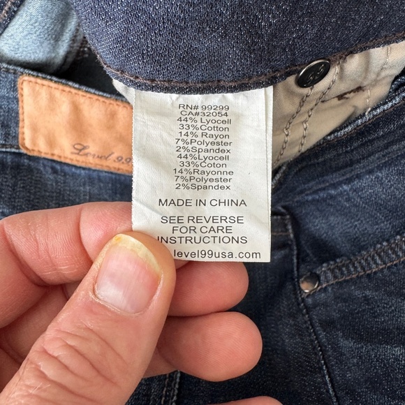 LEVEL 99 Women's 26 Dark Wash Denim Pencil Skirt Stretchy Straight Festival - Picture 6 of 12